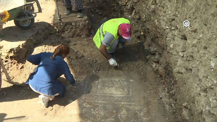 Side Antik Kenti'nde kazıda mozaik bulundu! Tam 2 bin yıllık. Birçok sır açığa çıkacak 31